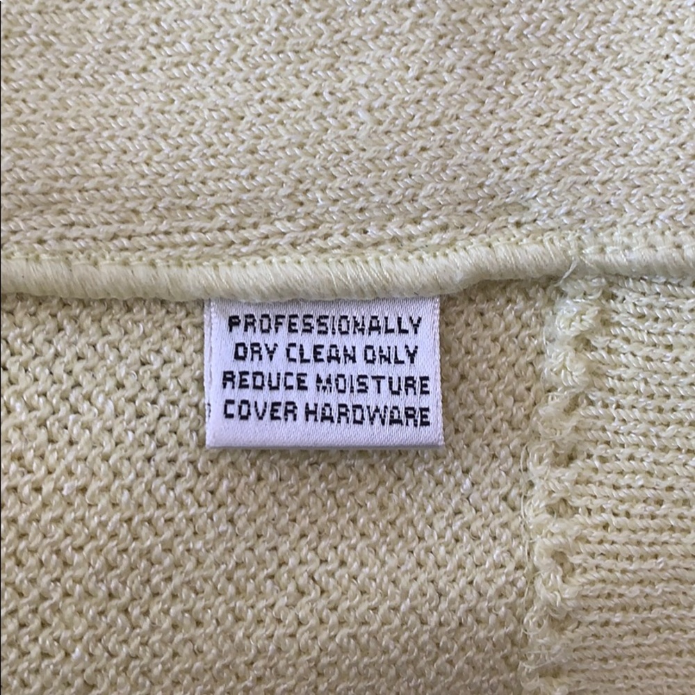 ST. JOHN Knit Blazer with Pearl Buttons! - Picture 7 of 7